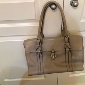 Tote handbag